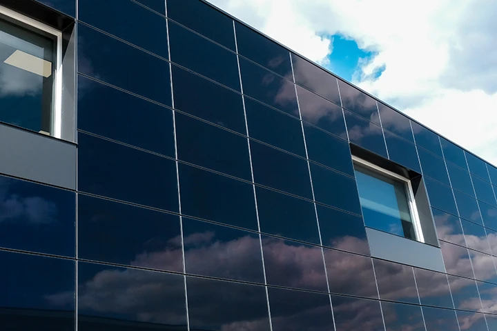 Solar Facade Systems: Integrating Energy-Generating Cladding for Modern Buildings