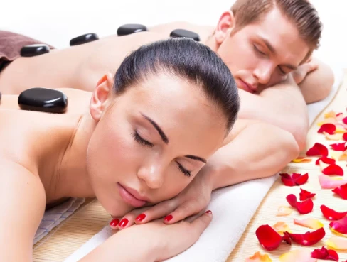Couples Massage Niagara: Luxurious Relaxation and Rejuvenation for Two