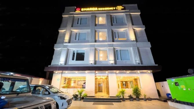 Budget Hotel in Patna – Affordable Luxury Stay at Sharda Residency