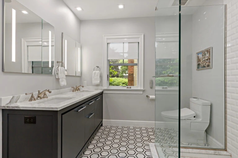 Transform Your Space with Stunning Luxury Bathroom Cabinets