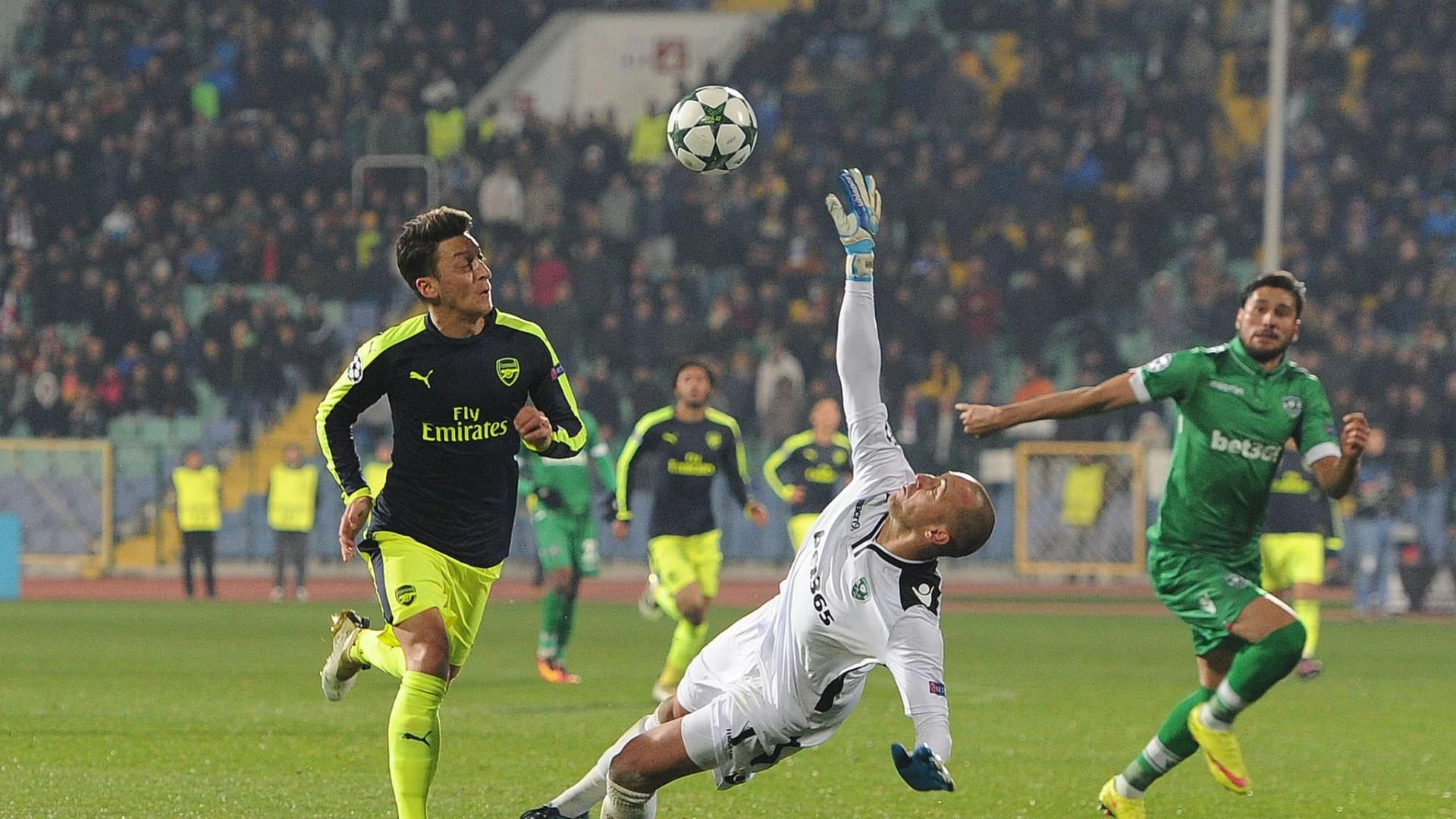 The evolution of Arsenal’s Mesut Özil earns comparison with Bergkamp