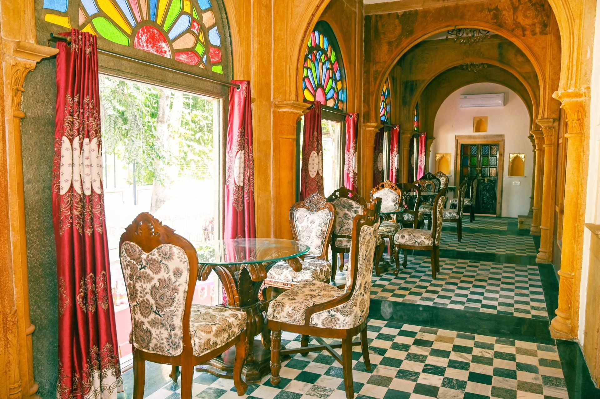 Townhall Restaurant – Best Restaurant in Bharatpur for a Memorable Dining Experience