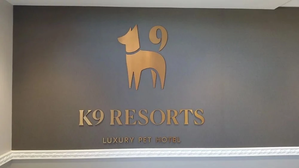 Top Custom Interior Sign Companies in Davenport