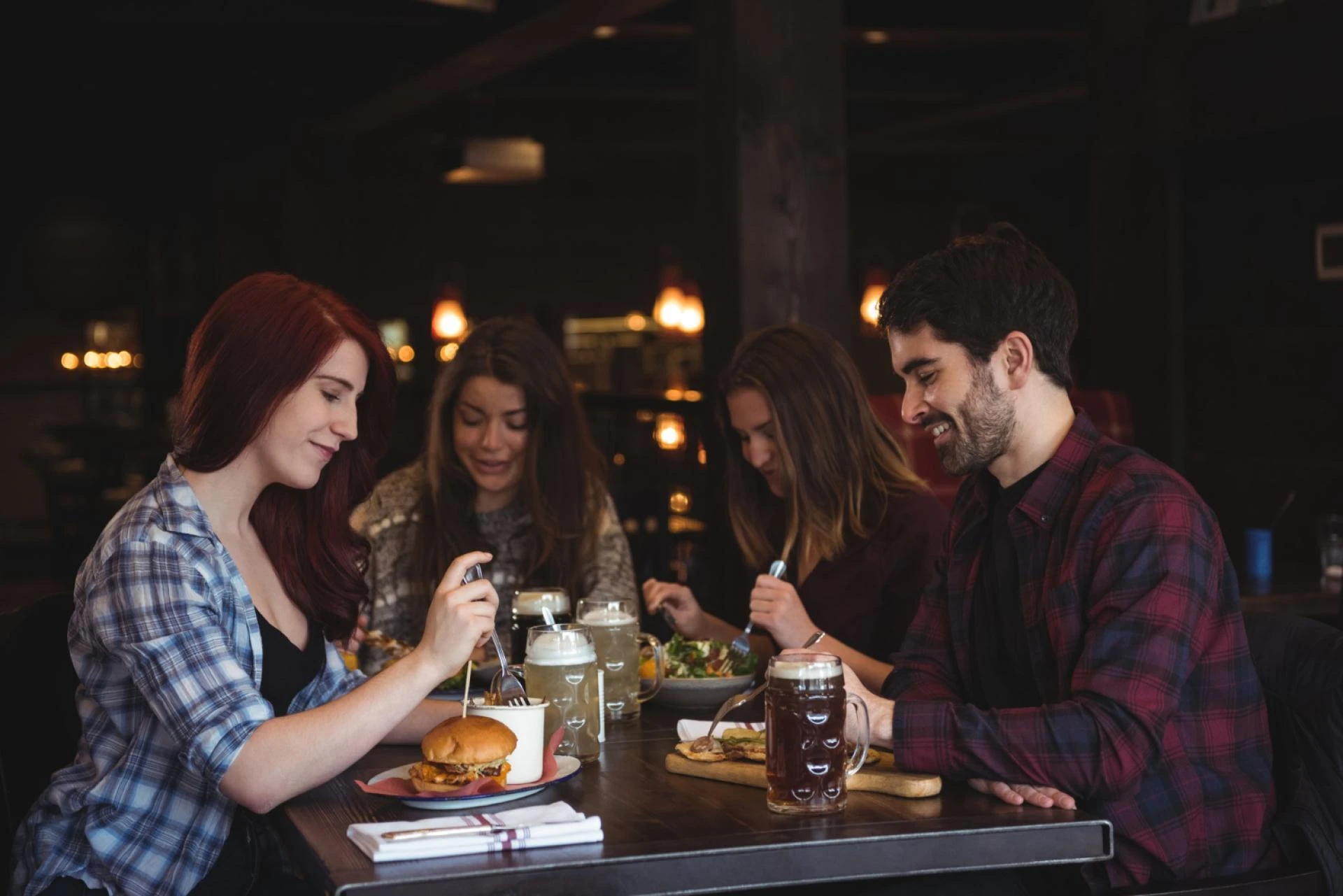 Why late night dining Bondi feels better after dark hours