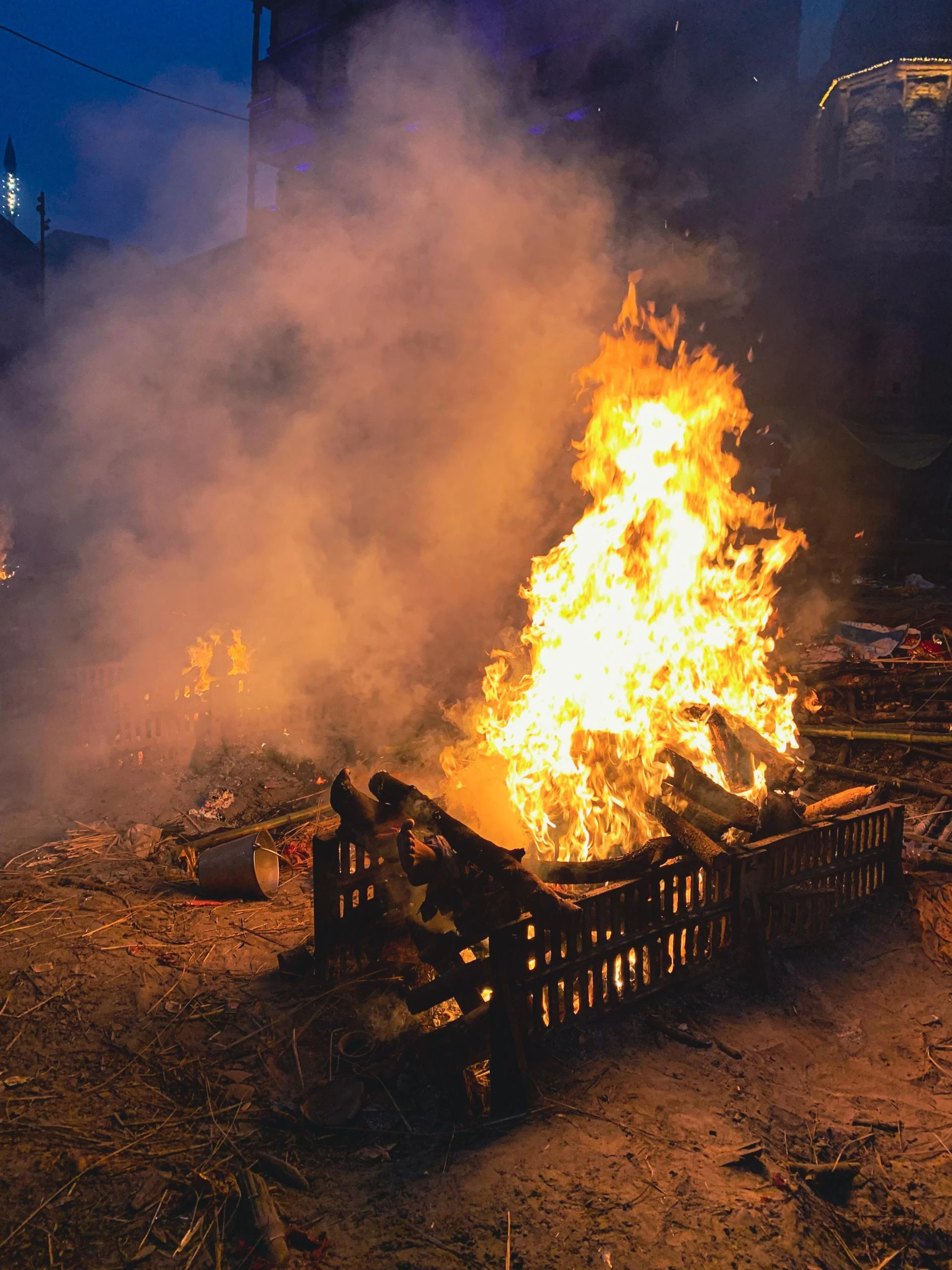 Cremation Services In Noida 24/7 Immediate & Respectful Funeral Support