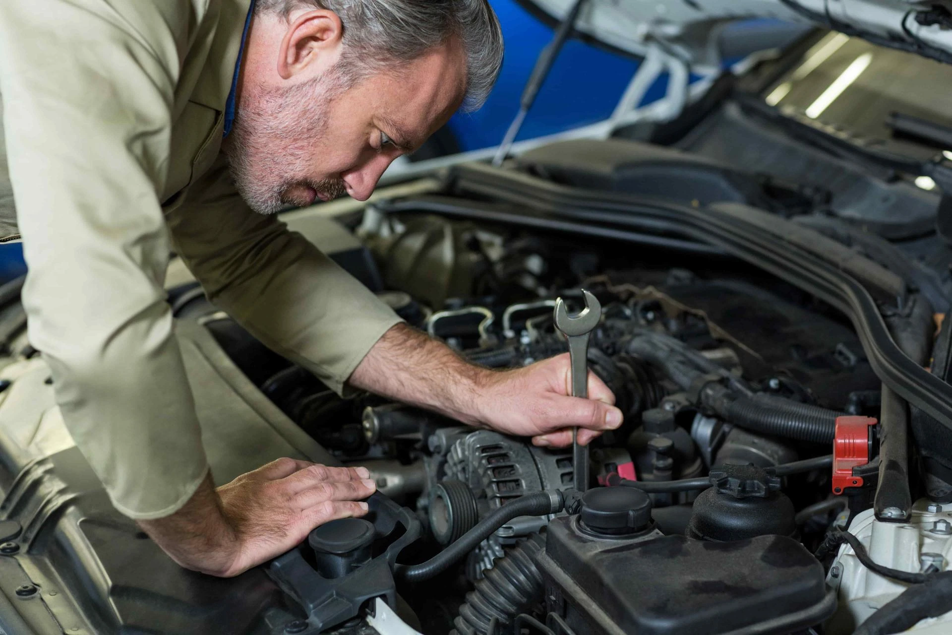 Jaguar Engine Repair Dubai Expert Solutions for Luxury Car Performance By Best Car Garage Dubai