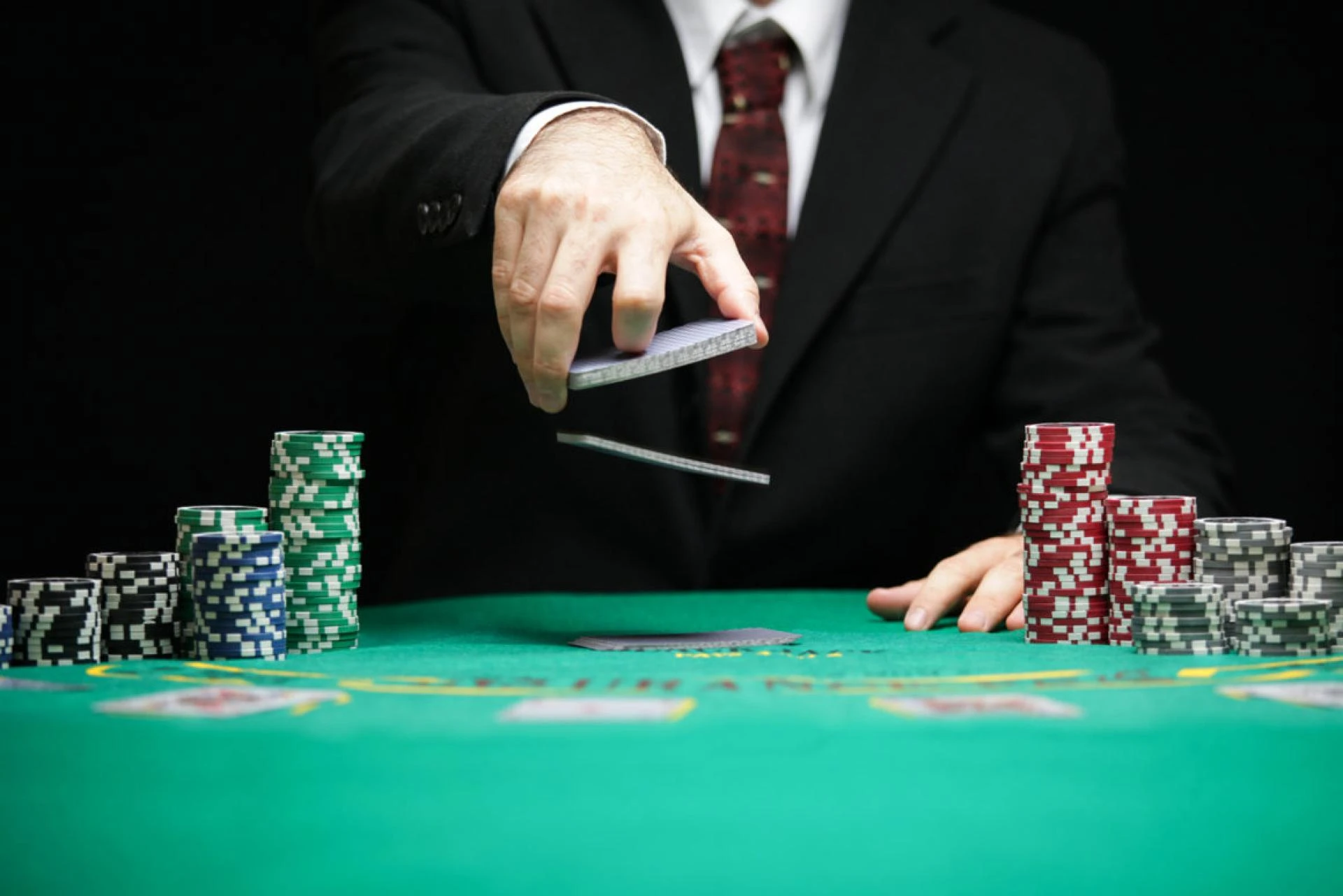 Loyalty programs reward frequent players with bonuses and exclusive perks