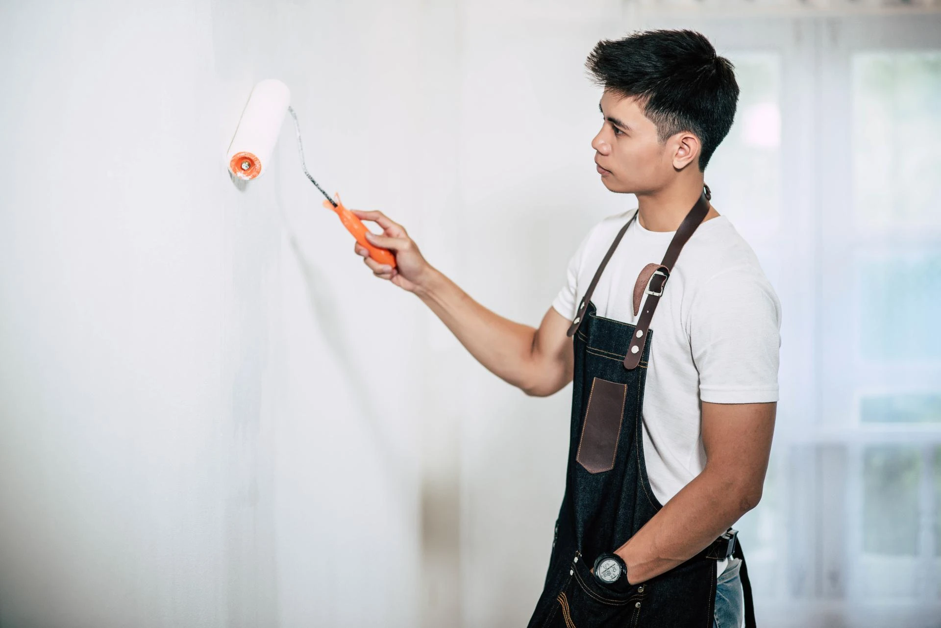 How to Choose the Right Provider for Residential and Commercial Painting Services