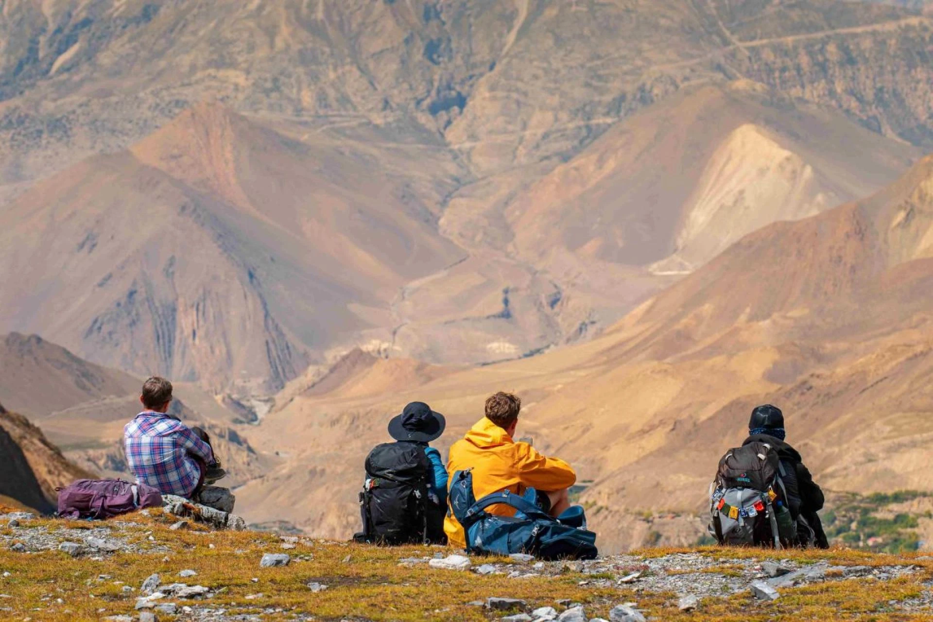 Trekking Annapurna Circuit in April: Weather, Trails & Expert Tips