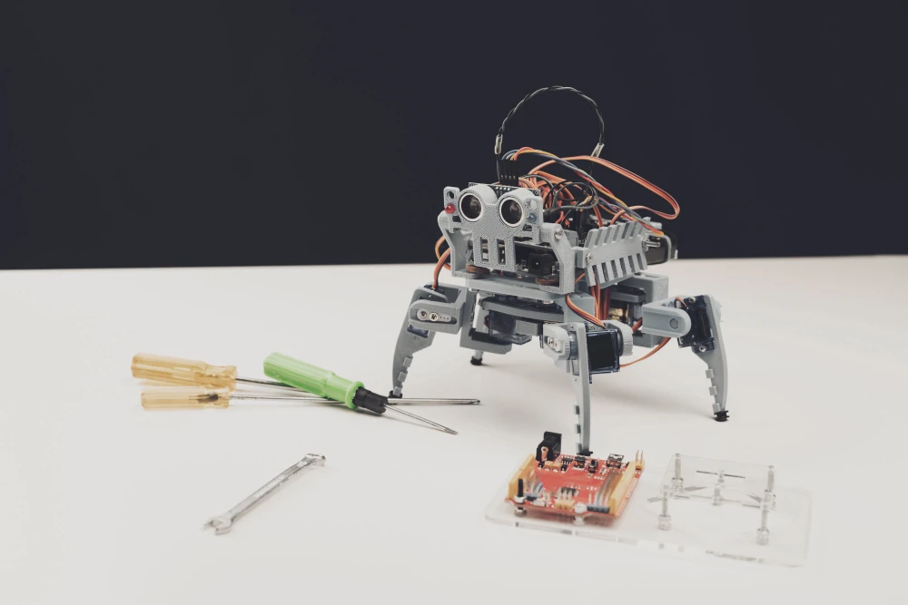 Design and Build Intelligent Machines with Raspberry Pi