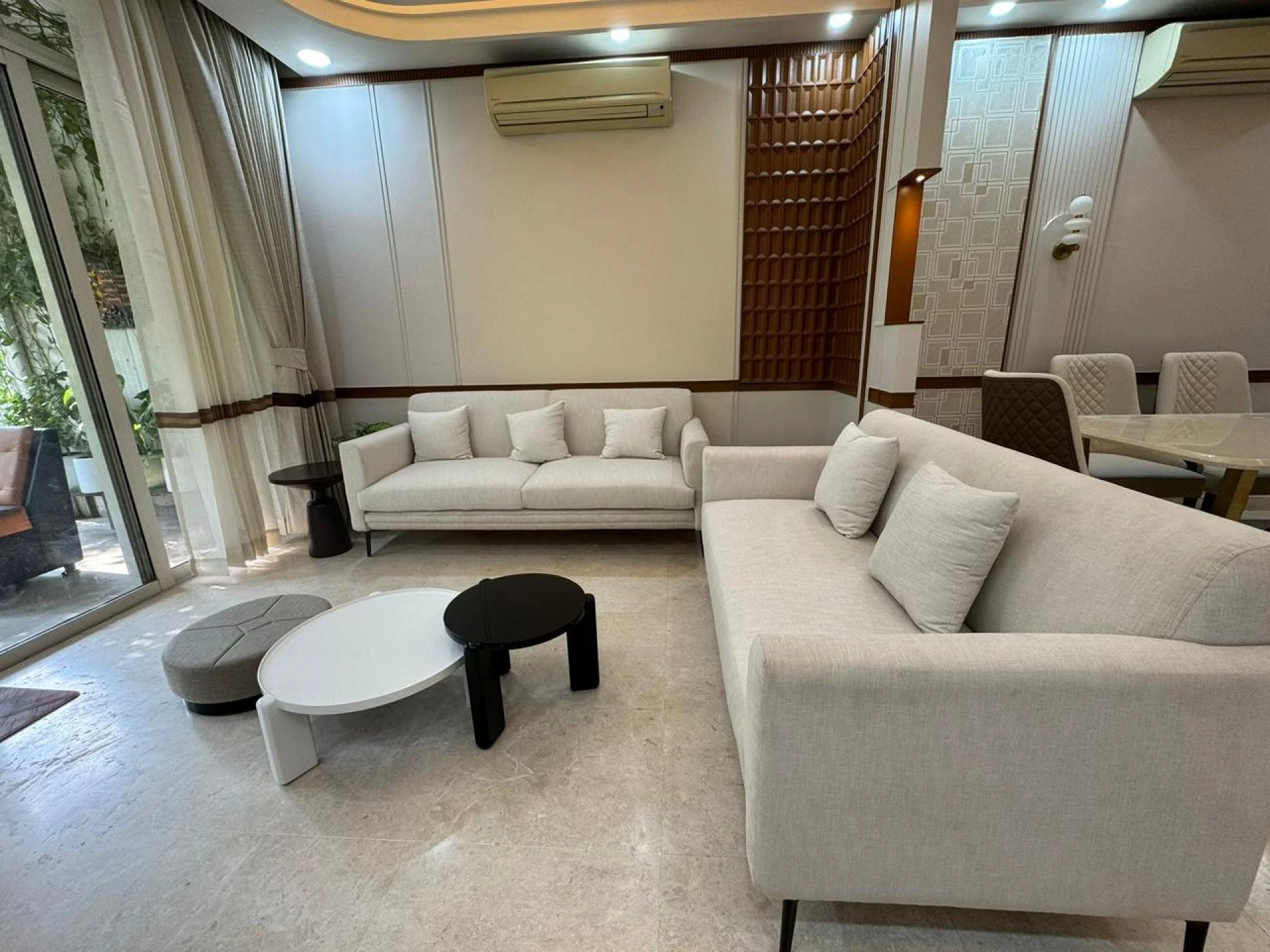 Luxury Modular Wardrobe in Gurgaon – Transform Your Space with Style & Functionality