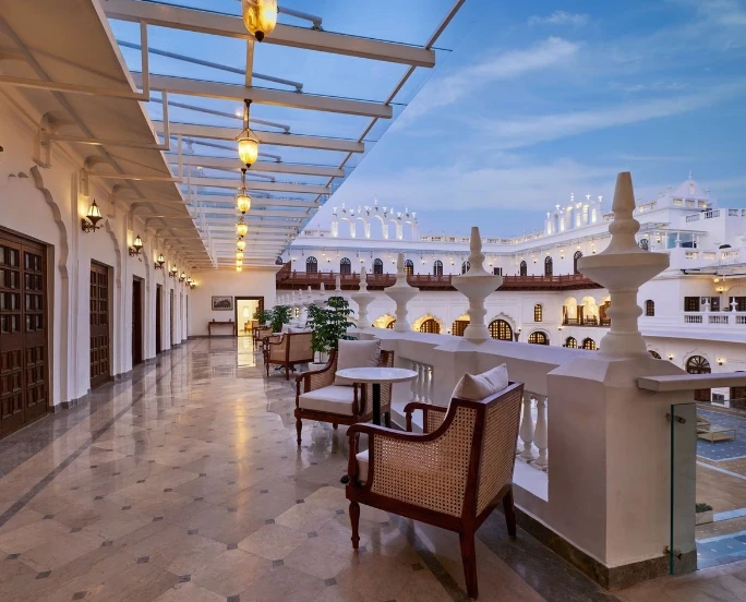 A Complete Step-by-Step Guide to Choosing the Perfect Couple-Friendly Hotel in Bhopal