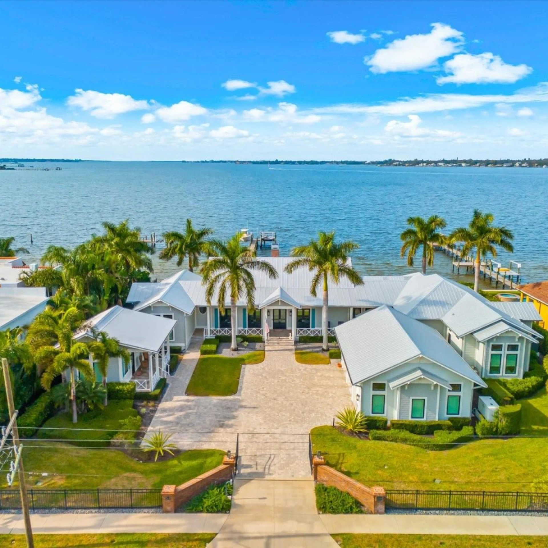 Relocating from Bradenton? Here’s Why Your Home Value Matters First