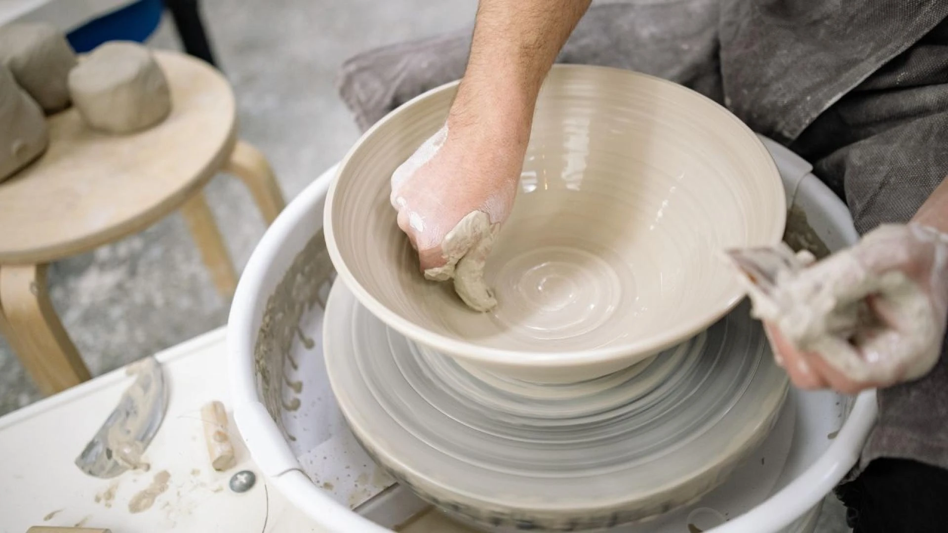 Creative Beginnings: A Complete Guide to Exploring the Art of Pottery