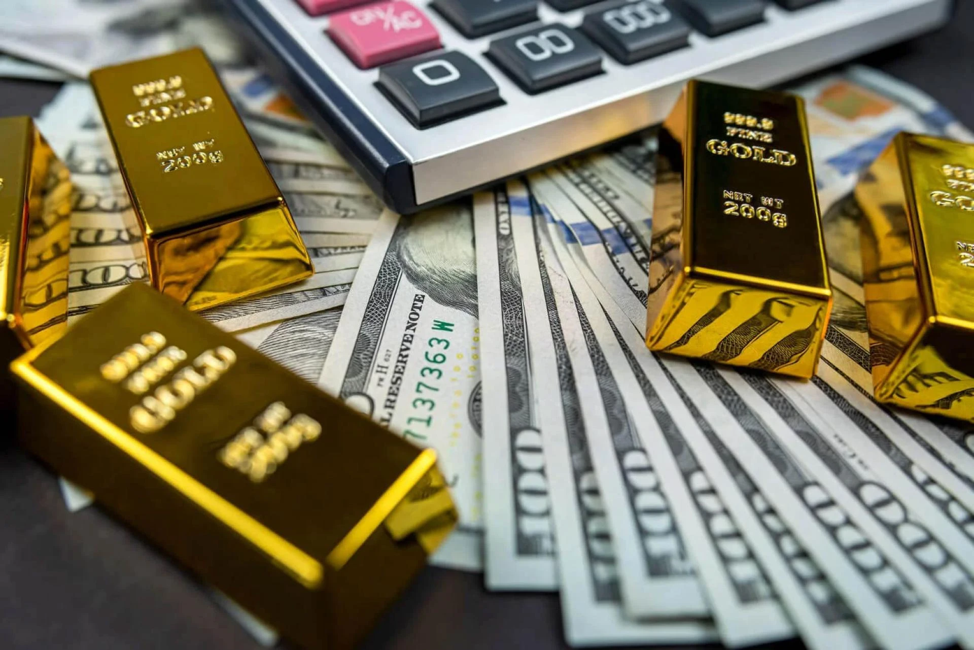 Online Gold Trading in Dubai: Market Structure, Trends, and Opportunities