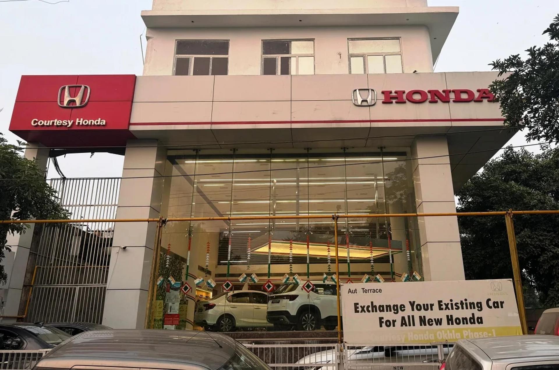 Honda Car Showroom in Okhla Phase 1 Delhi | Test Drive & Best Deals Today