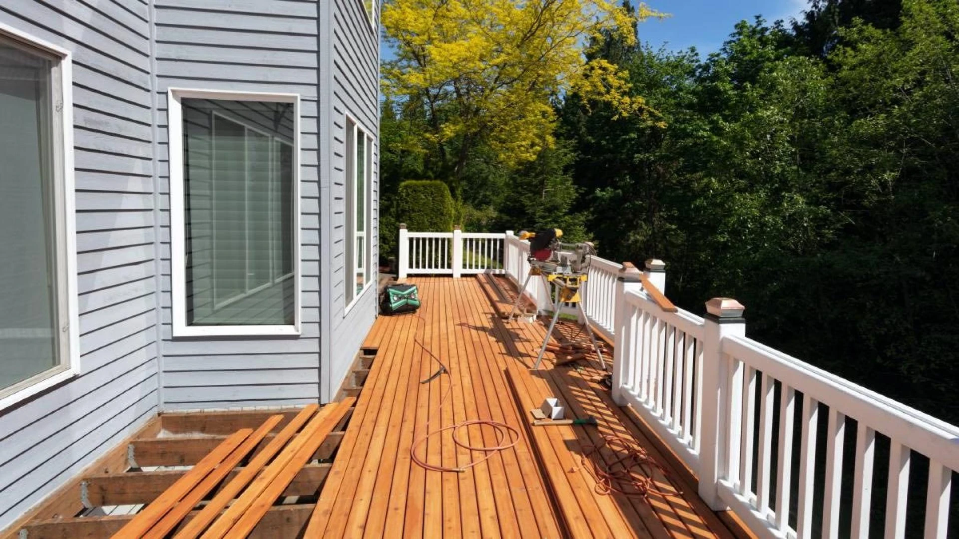 Strengthening Outdoor Spaces with Deck Repairs in Sydney