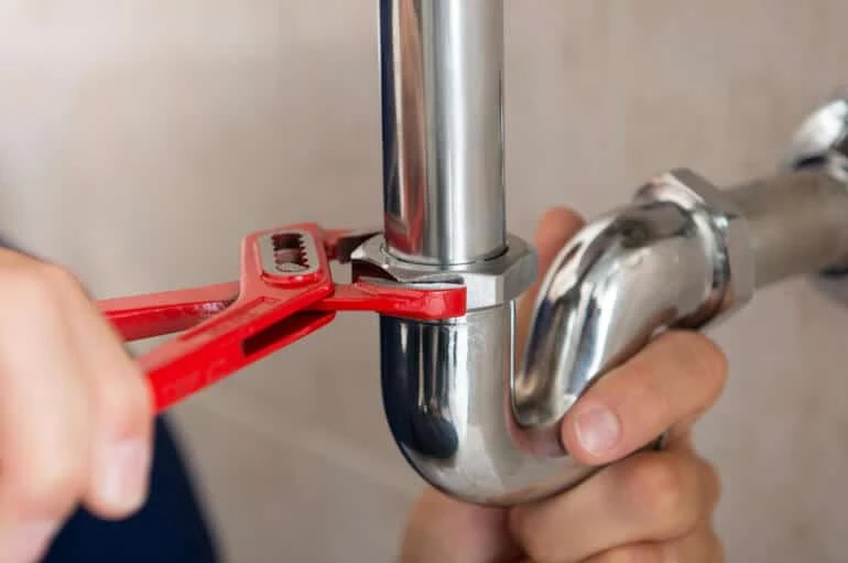 Top 10 Signs You Need Emergency Plumbing Services Right Now