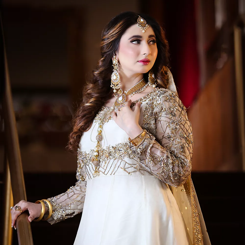 Professional Wedding Photographer and Videographer Services