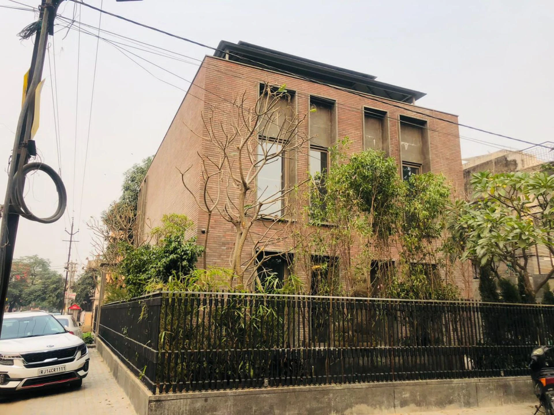 Brick Tile Wholesalers & Distributors in Noida – Reliable Supply by Bricktile