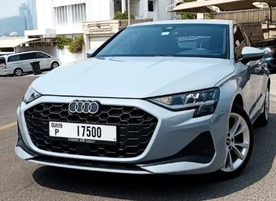 A Practical Guide to Car Rental Options in Dubai for Different Travel Needs