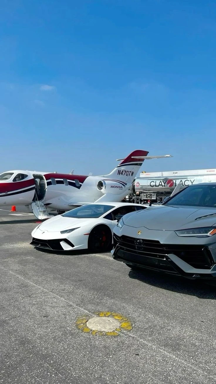 Reliable Travel Option: Clacton on Sea to Heathrow Airport Taxi Transfer