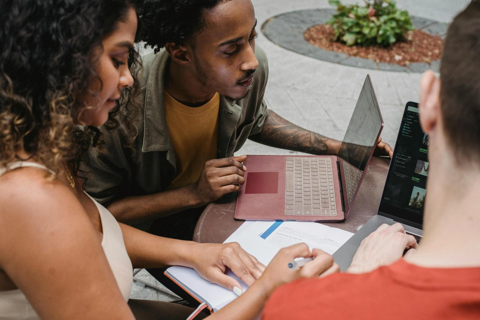 The Future of Mobile App Development in UAE: Trends, Strategies, and Growth Opportunities