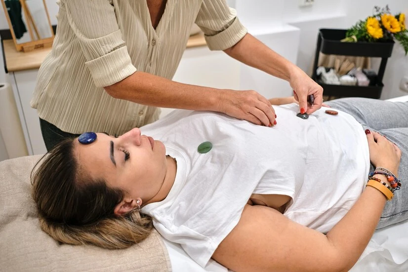 How Pregnancy Massage and Lymphatic Massage Help Reduce Swelling: Prenatal Lymphatic Drainage Tips in Dubai