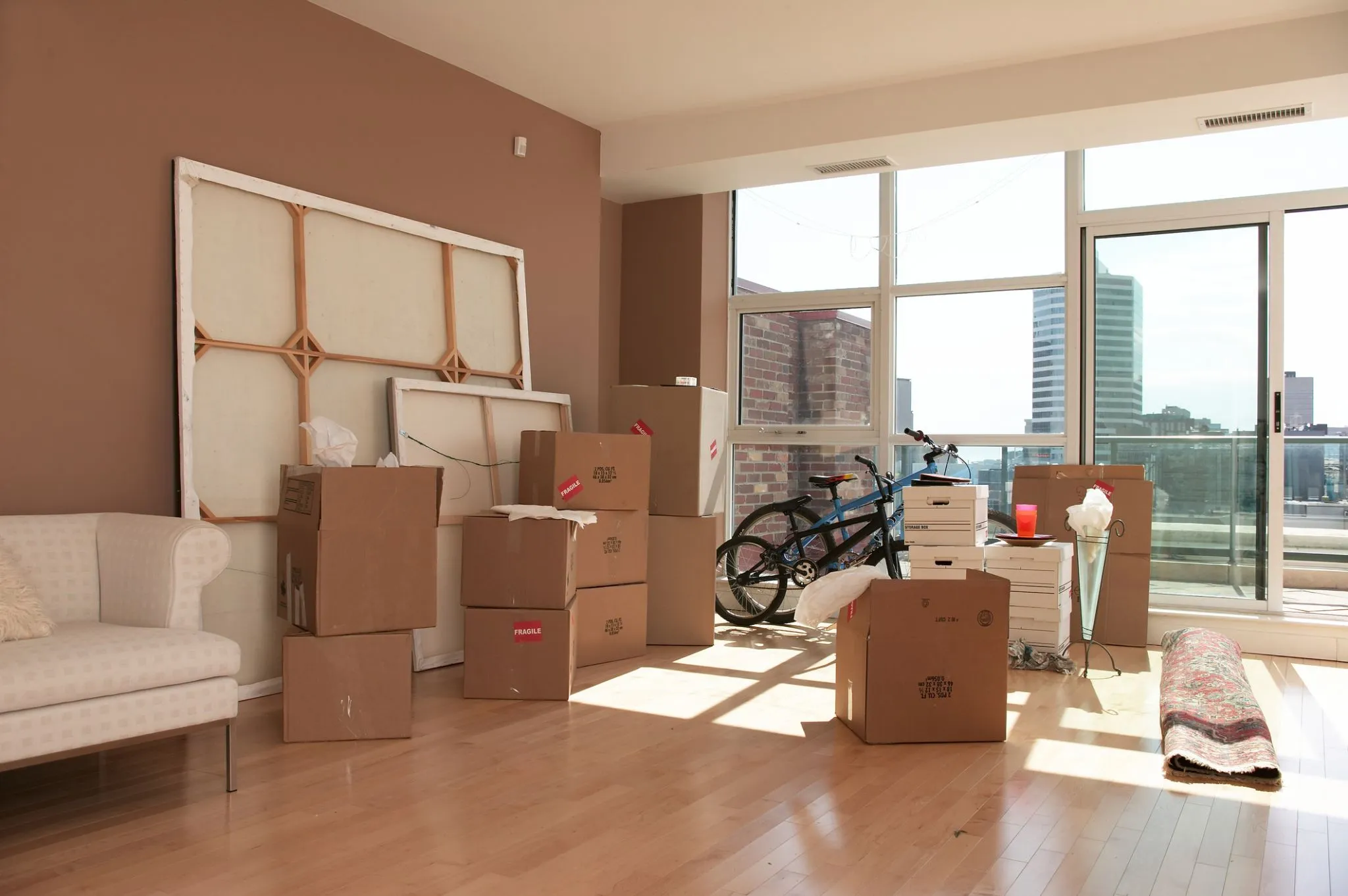 Avoid Moving Problems with Professional Furniture Movers Adelaide