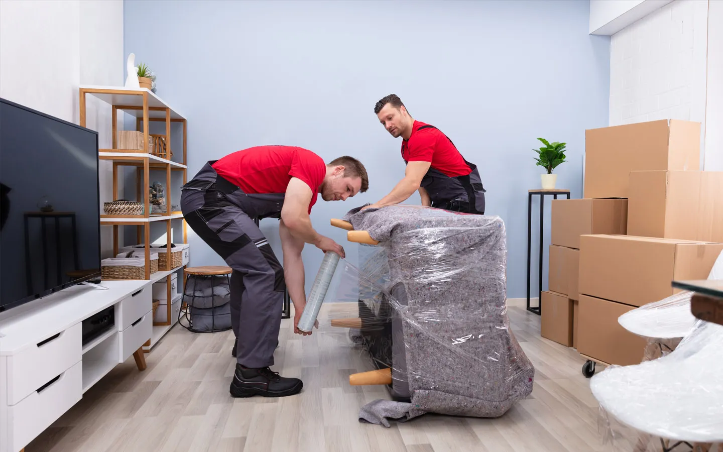 Avoid Moving Problems with Professional Furniture Movers Adelaide