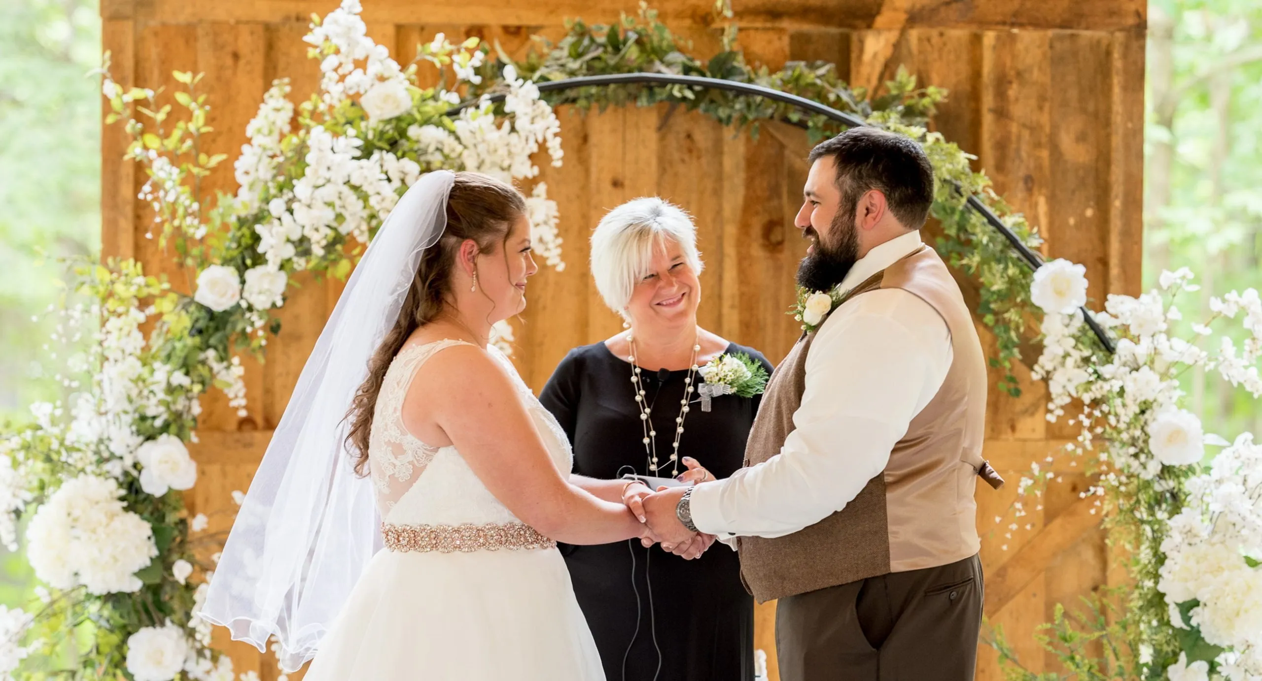 What Best Vermont Wedding Photographer Does for Clients