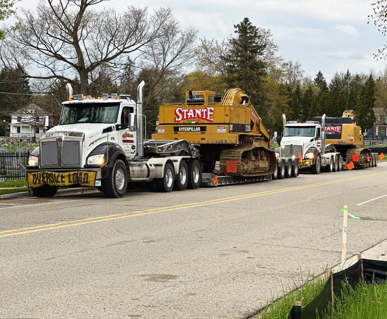 Comprehensive Flatbed Trucking & Towing Solutions