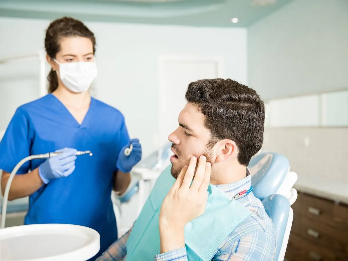 How Do I Choose the Right Cosmetic Dentist in Burbank?