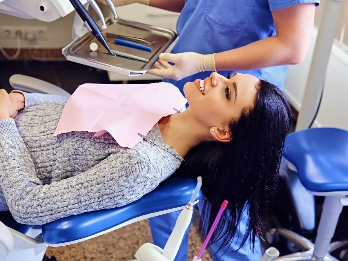 How Do I Choose the Right Cosmetic Dentist in Burbank?