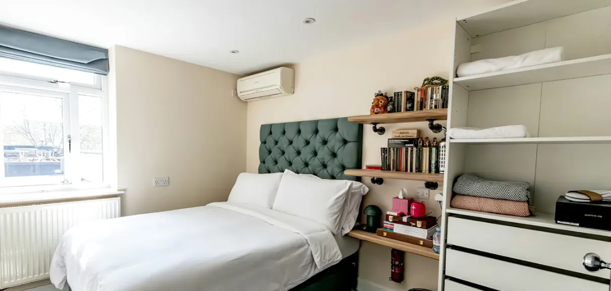 East London's 82A Dalston Lane Terrace Deluxe Rooms Offer Style and Comfort