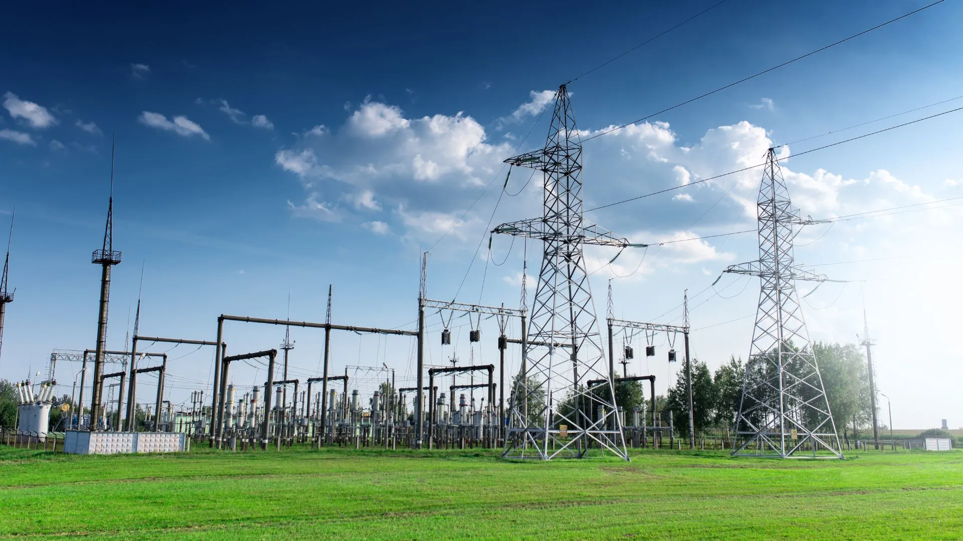 The Future of Power Transmission & Distribution in a Renewable World