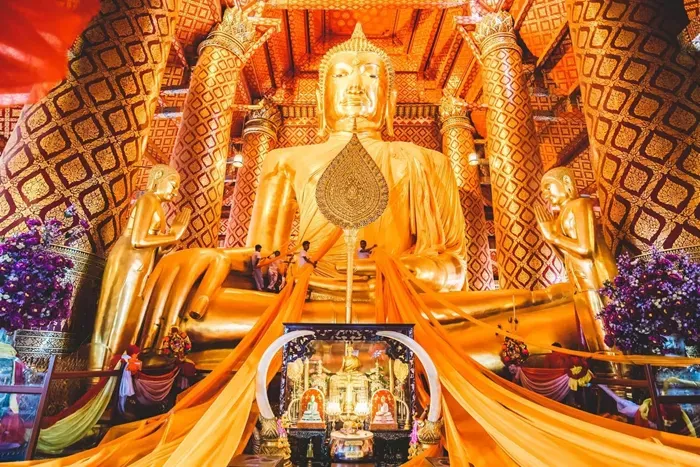How Many Buddha Statues Are There in Thailand?
