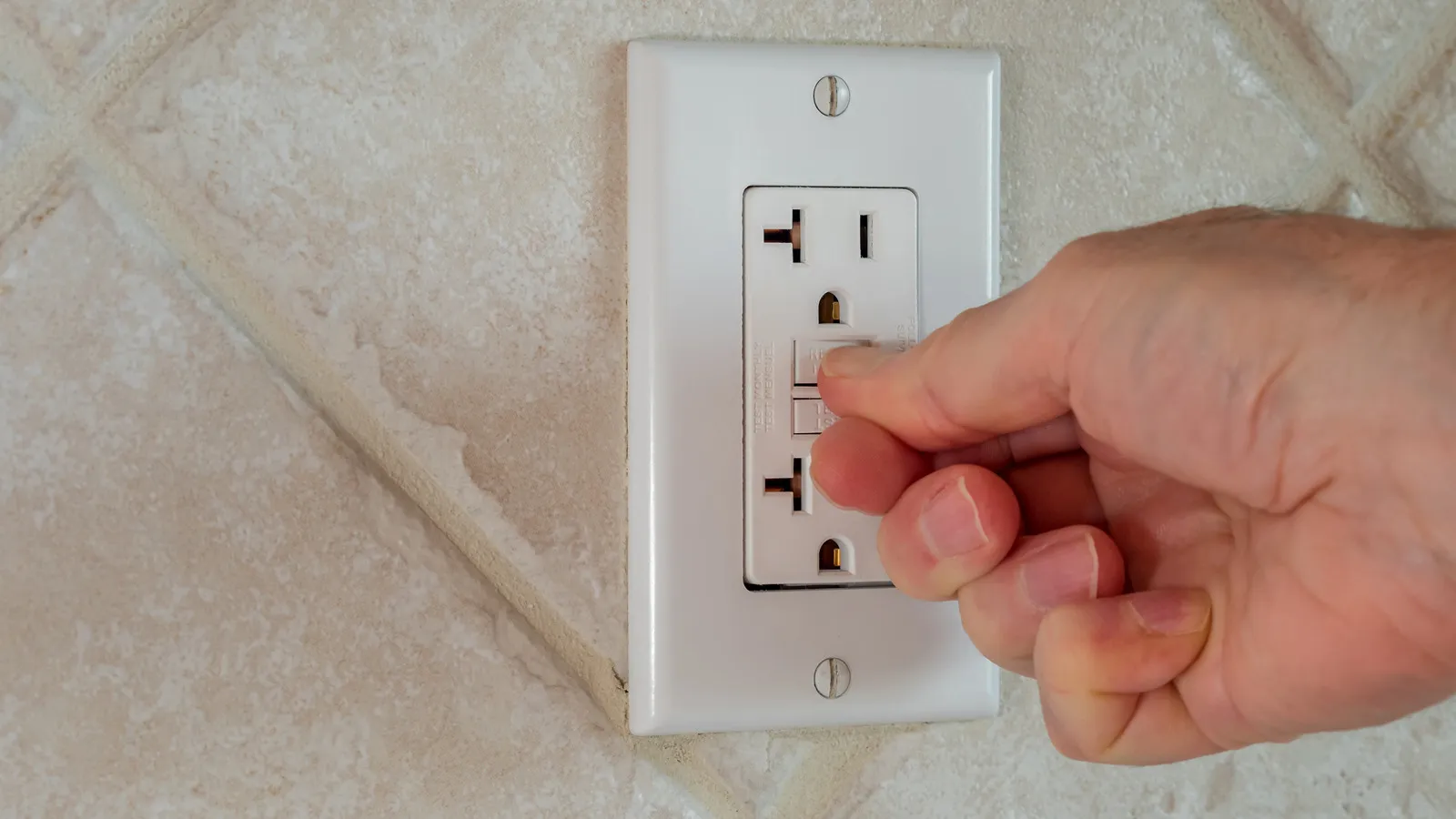 Everything You Need to Know About GFCI Installation in Hialeah, Florida by Solid Power Inc
