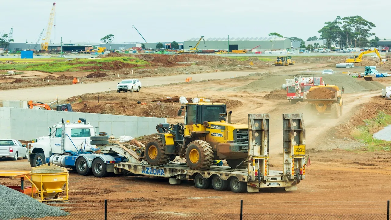 When to Rent Material Handling Equipment vs Investing in Your Own Fleet