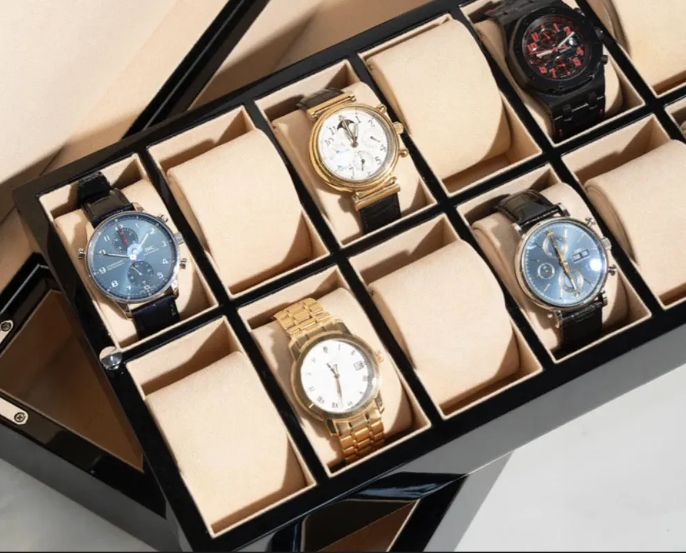 The Art of Preservation: How a Luxury Watch Box from BezelHold Protects Your Timepieces in Style