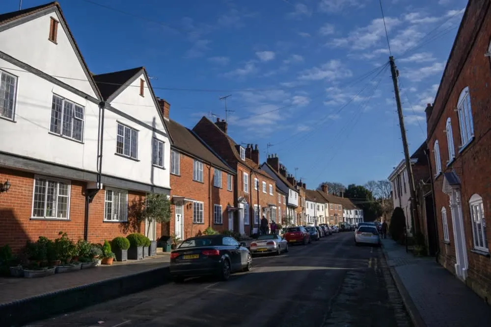 Complete Guide to Conveyancing in St Albans: What Every Buyer Should Know