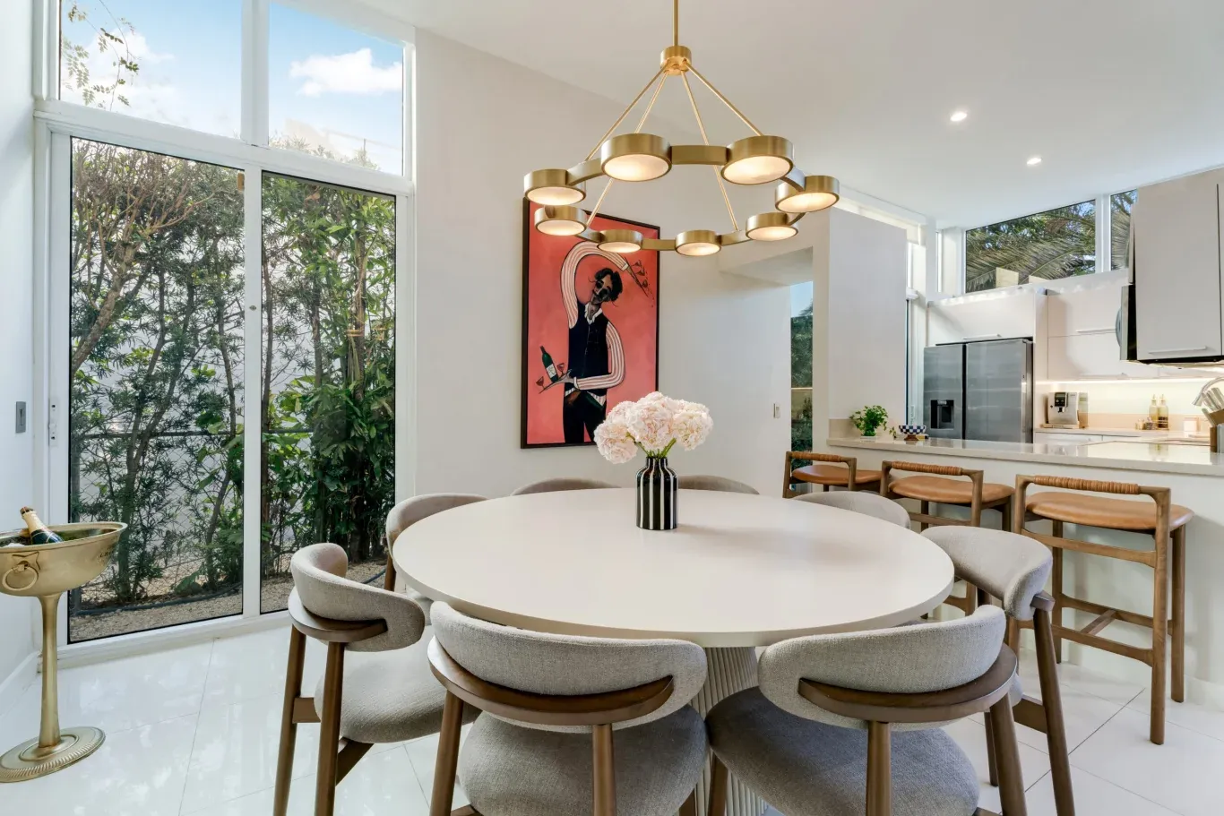 Advantages of Personalized Vacation Rental Management Services over Self-Management
