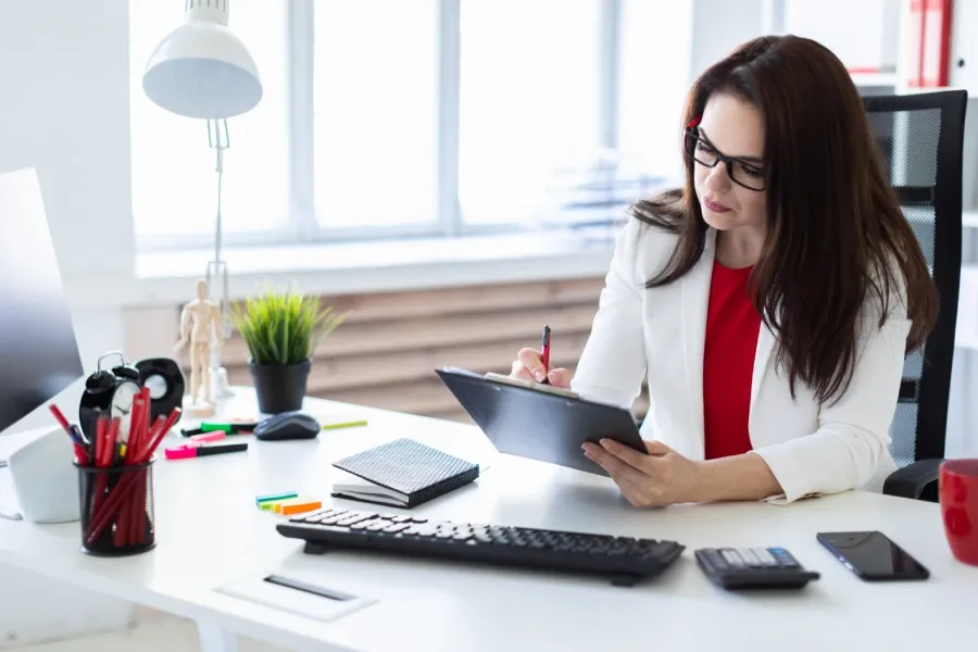 How Outsourcing Bookkeeping Can Simplify Your Finances