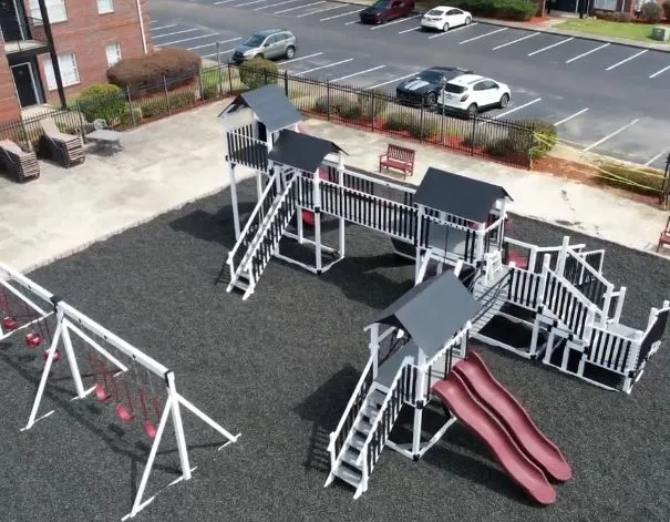 Selecting the Right Commercial and Backyard Swing Sets for Safe Outdoor Play