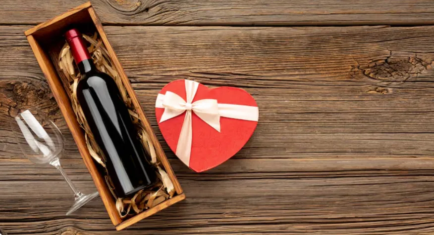 A Thoughtful Touch with a Custom Whiskey Box & Glass Set Gift