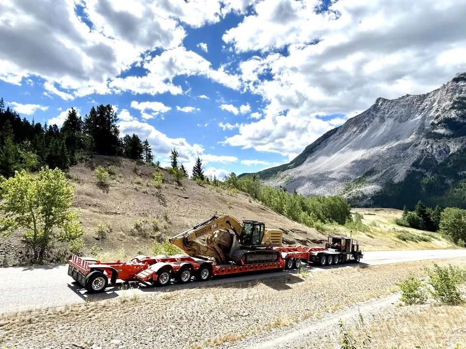 Calgary heavy haul trucking: Driving large-scale transportation solutions