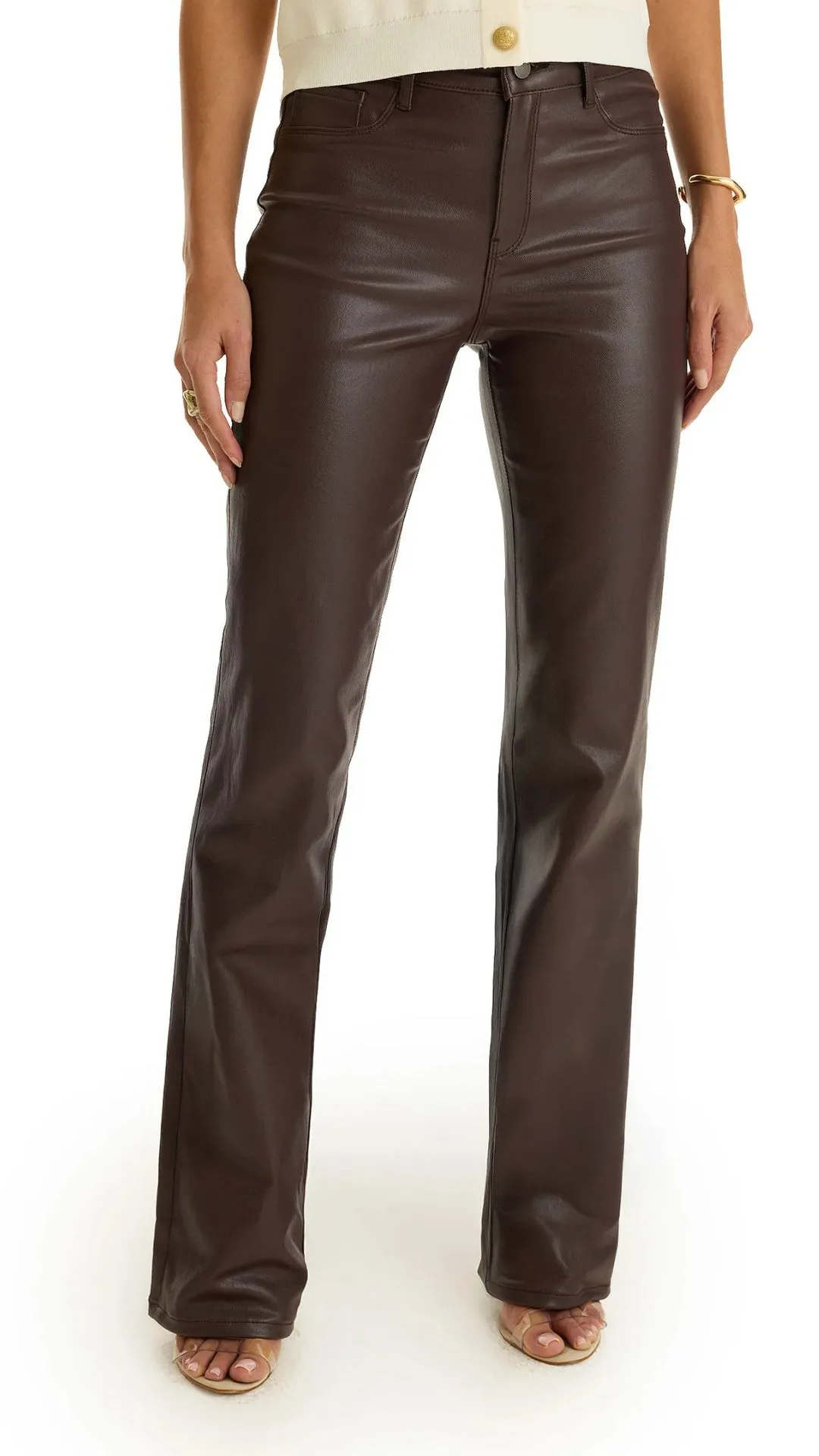 The Ultimate Guide to Women's Black Coated Jeans in 2026