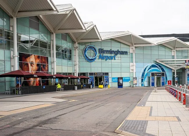 How to Reach Birmingham Airport from Leicester? (Complete Travel Guide)