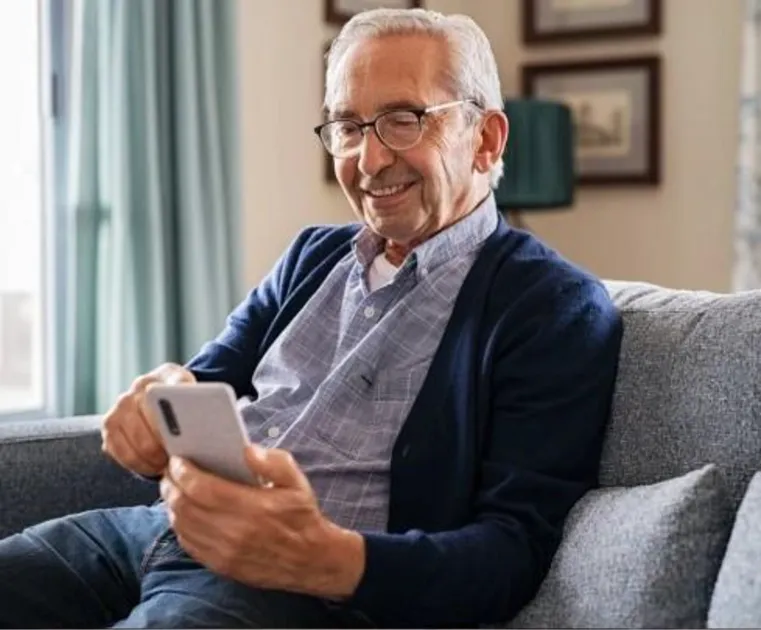 6 Reasons Life Assure Medical Alert Bracelet Is Worth It for Canadian Seniors