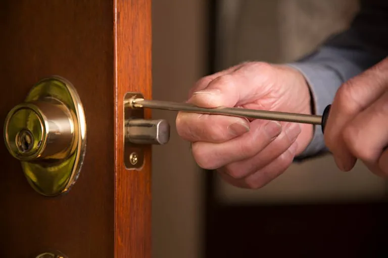 Snapped Keys: Fast and Reliable Solutions by SE1 Locksmiths